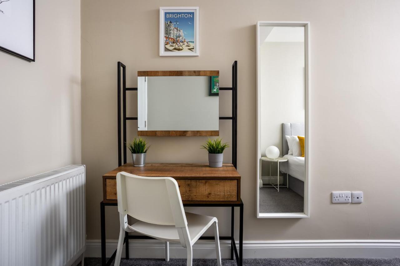 Contemporary Ground Floor Apartment - Town Centre With Parking! Челтенхам Экстерьер фото
